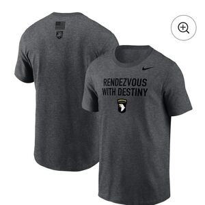 Nike Gray Graphic T-Shirt